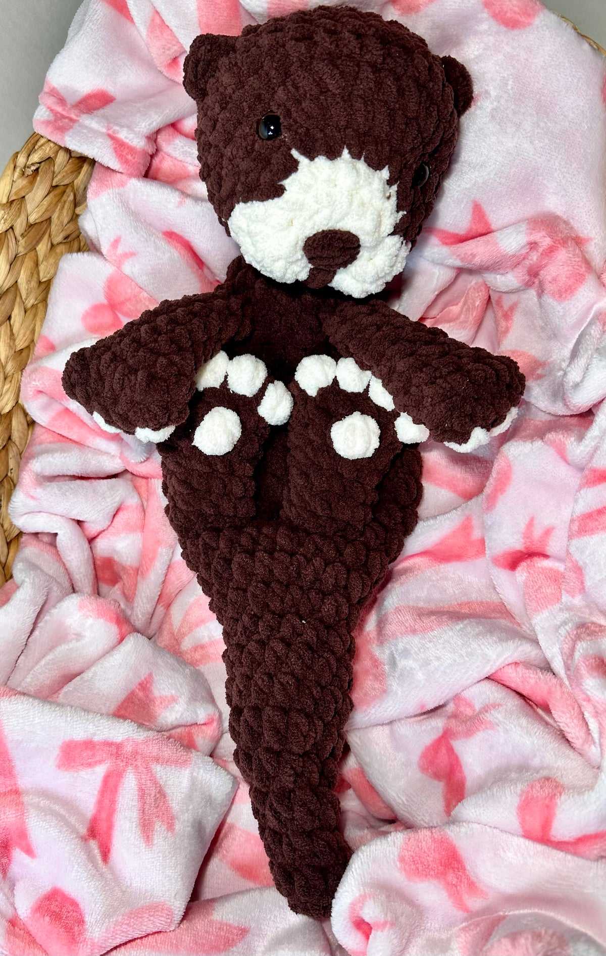 Cacao crochet otter plushie