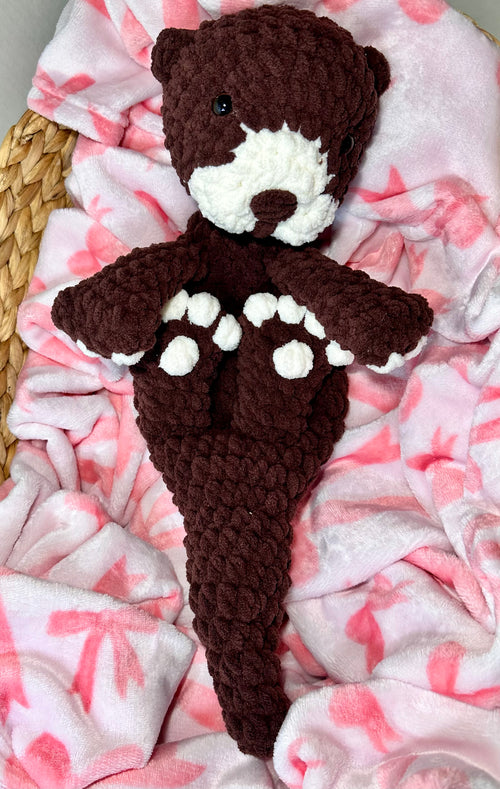 Cacao crochet otter plushie