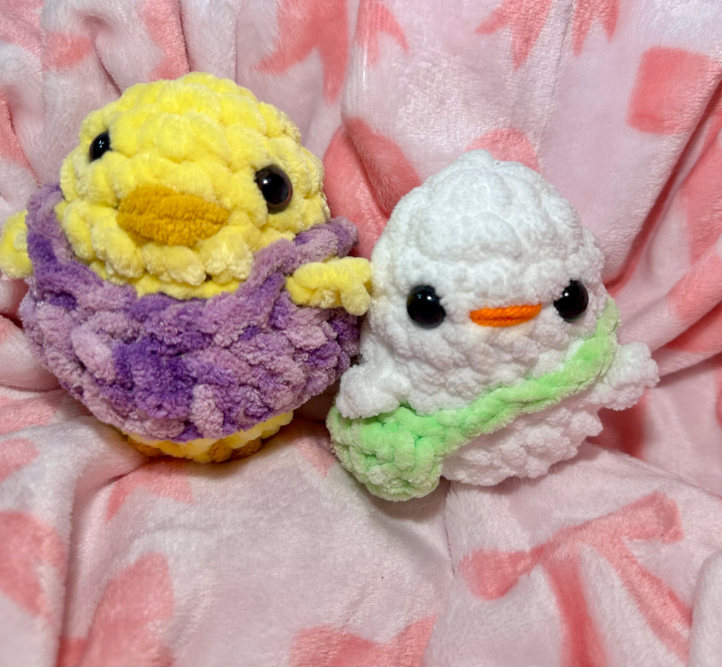 Hatchling the Baby Chick — yellow chick with purple dress and white chick with mint green bag